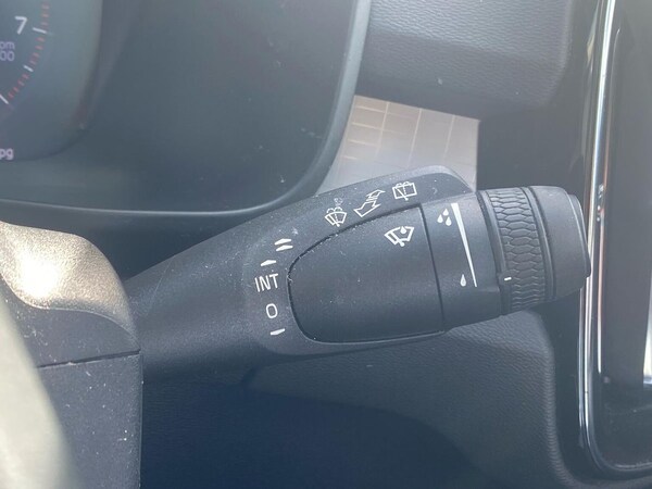 Used Volvo XC40 2021 for sale - 76211961: Photo 28