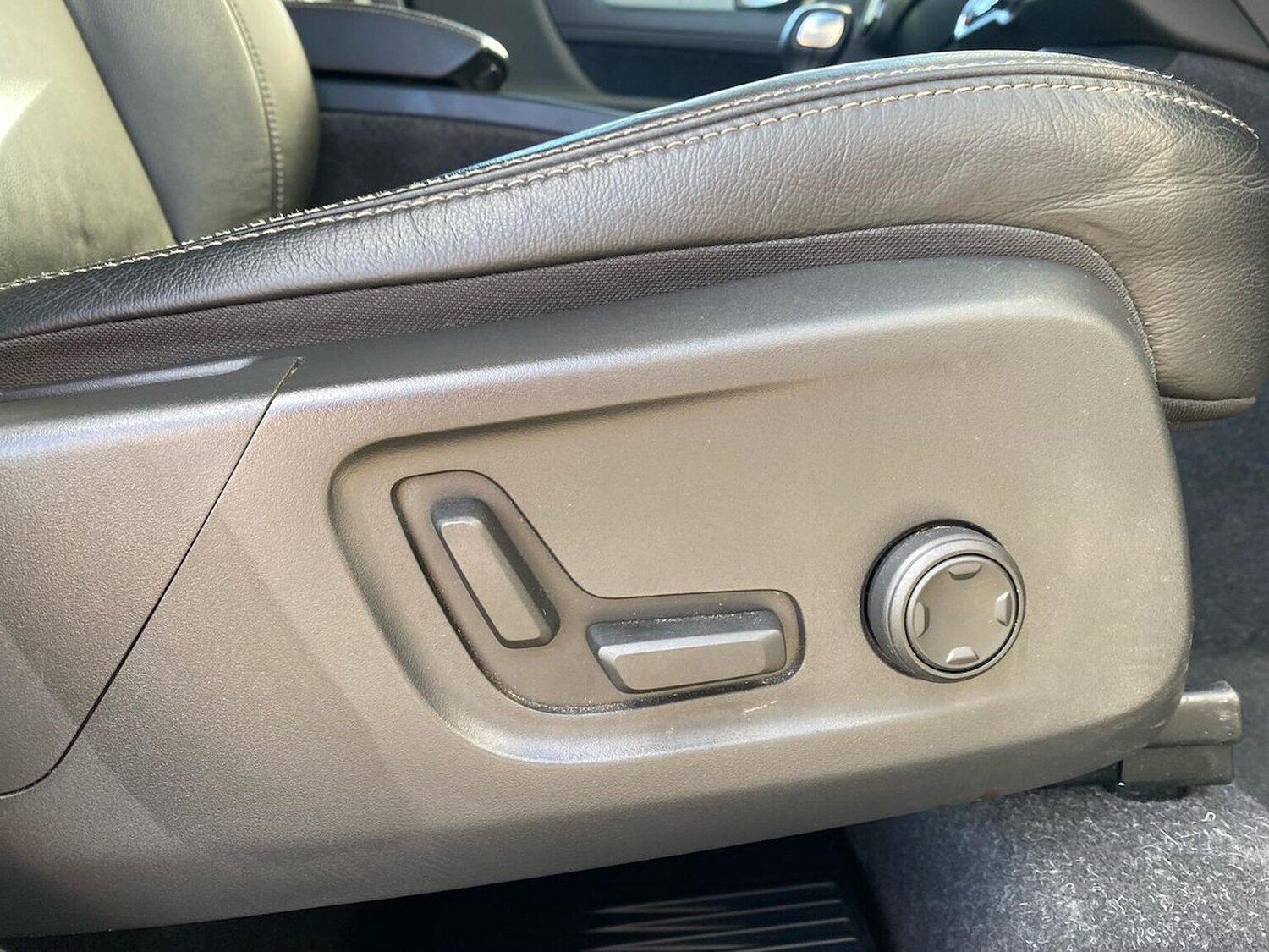 Used Volvo XC40 2021 for sale - 78139499: Photo 32