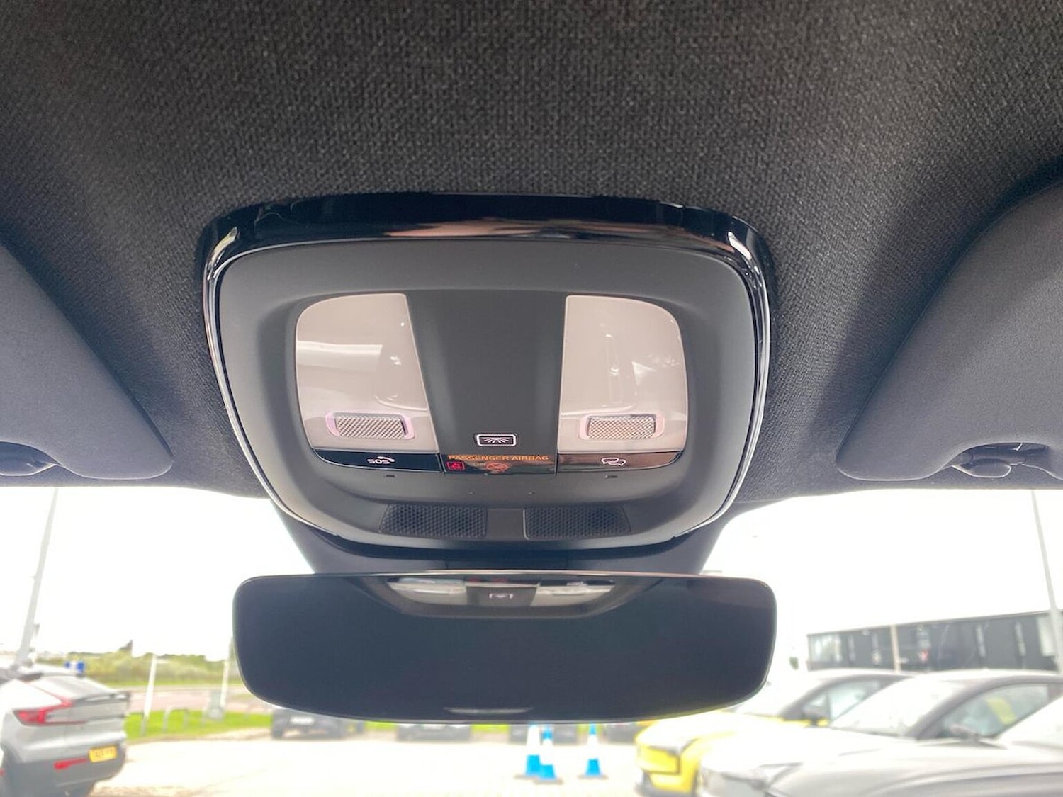 Used Volvo XC40 2025 for sale - 76115501: Photo 15