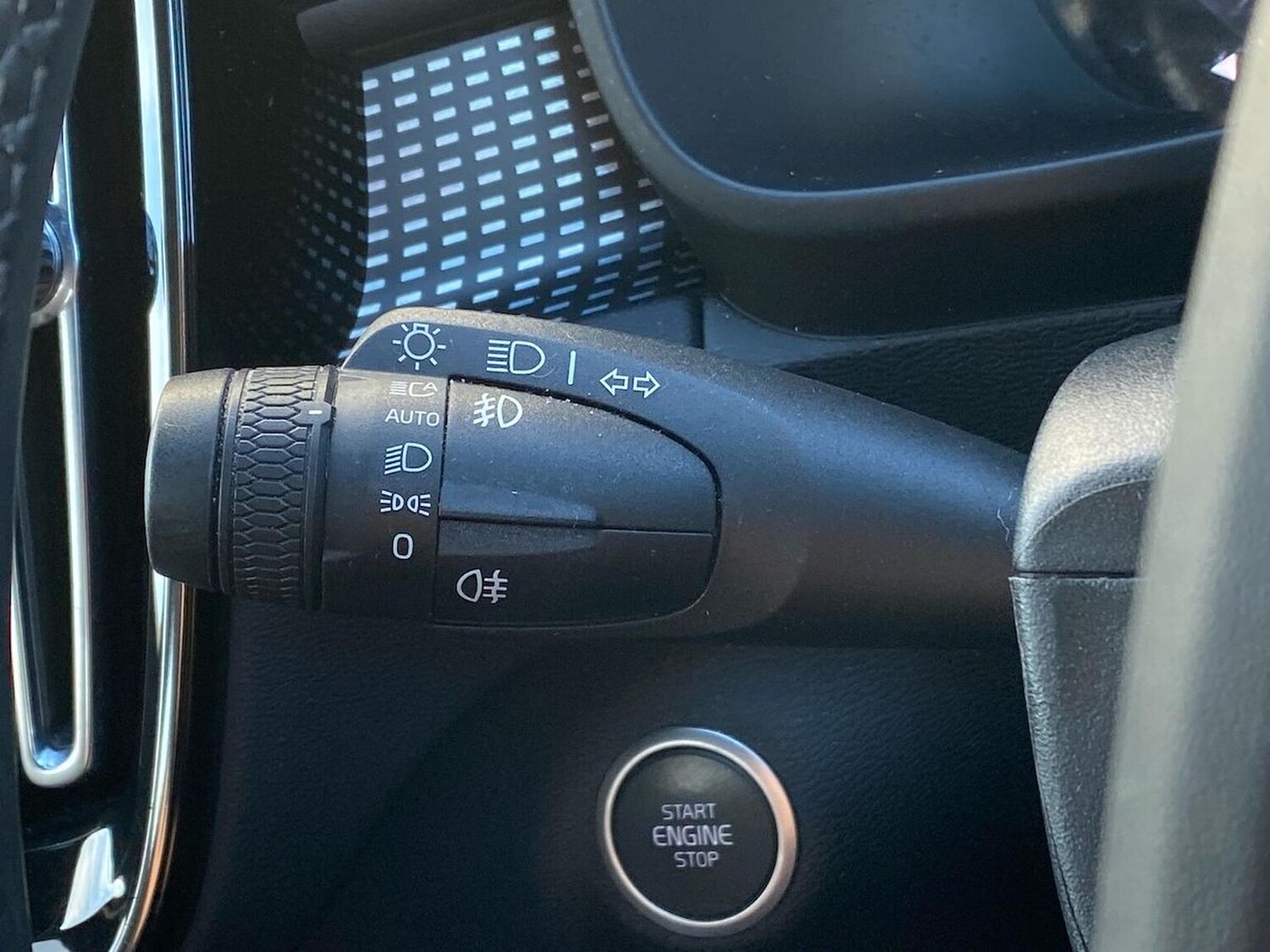 Used Volvo XC40 2022 for sale - 78191133: Photo 30