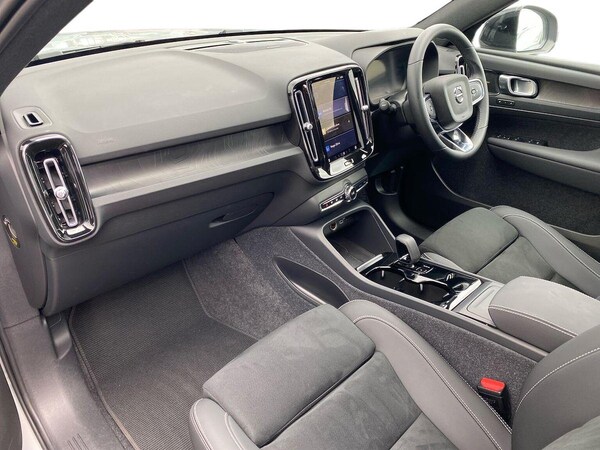 Used Volvo XC40 2025 for sale - 75498245: Photo 7
