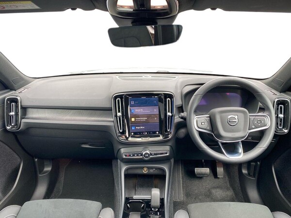 Used Volvo XC40 2025 for sale - 75498245: Photo 8