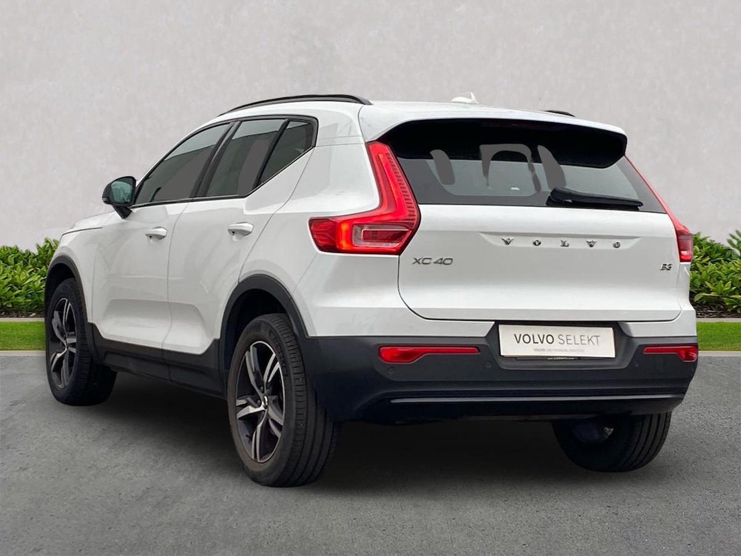 Used Volvo XC40 2022 for sale - 76293087: Photo 3