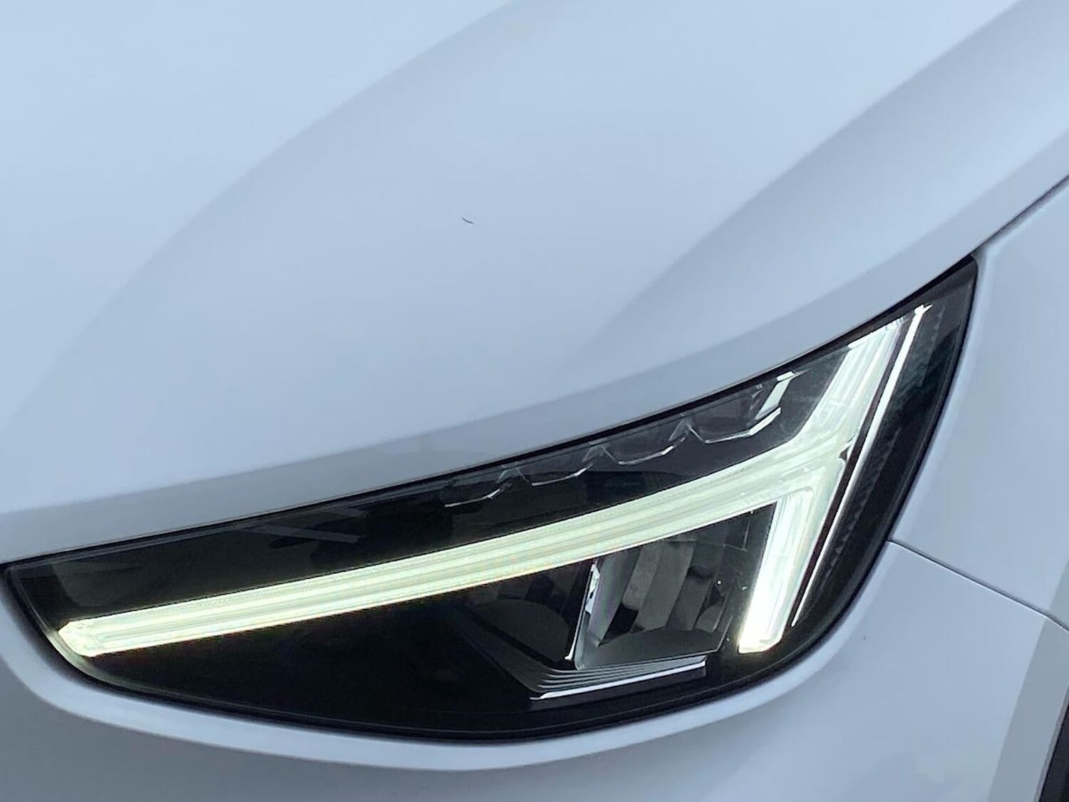 Used Volvo XC40 2022 for sale - 76293087: Photo 34