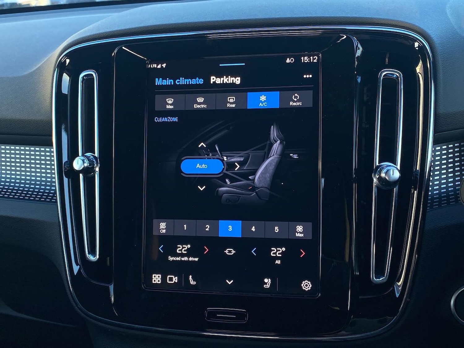 Used Volvo XC40 2025 for sale - 78135078: Photo 27