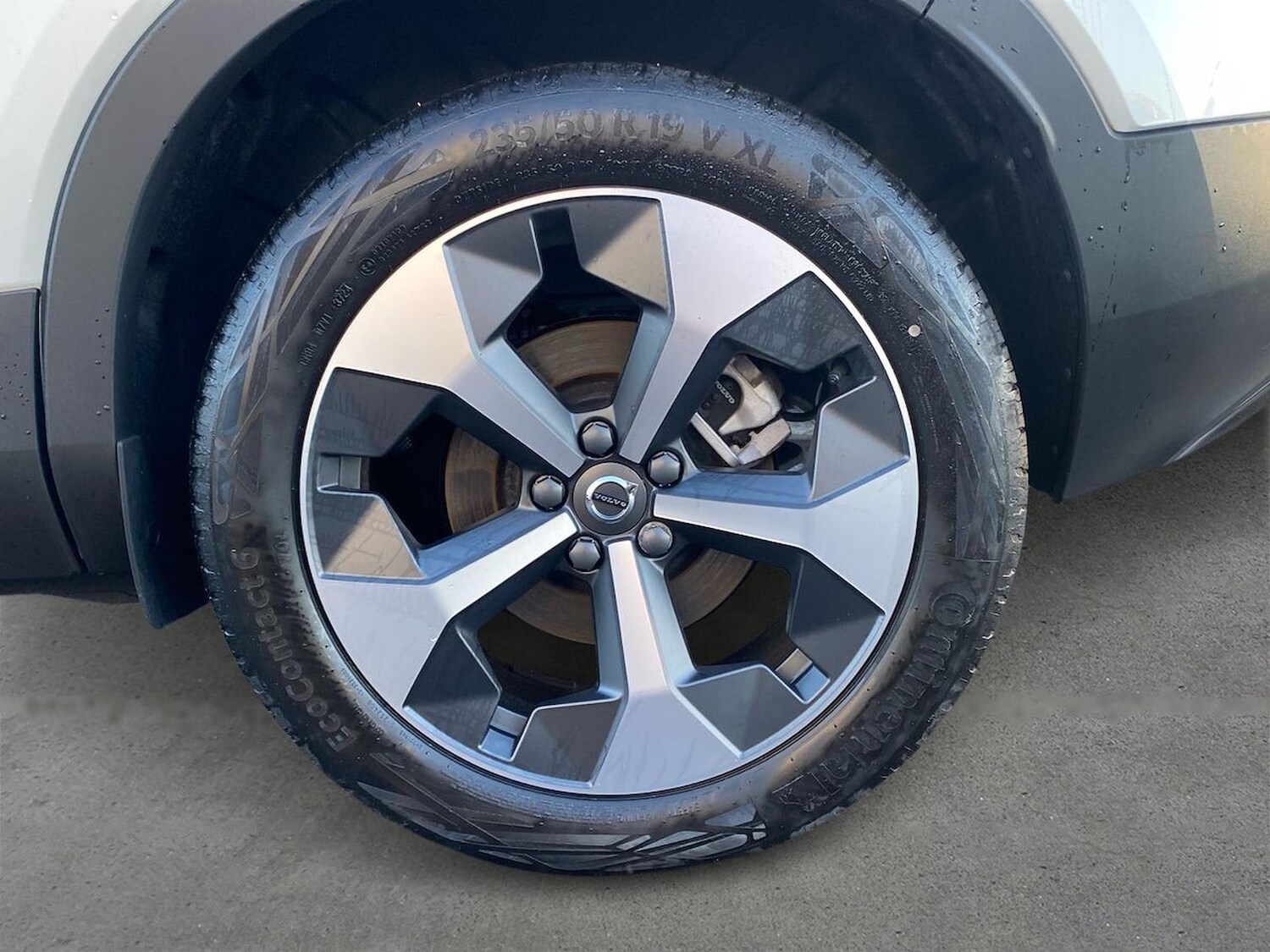 Used Volvo XC40 2025 for sale - 78135078: Photo 8