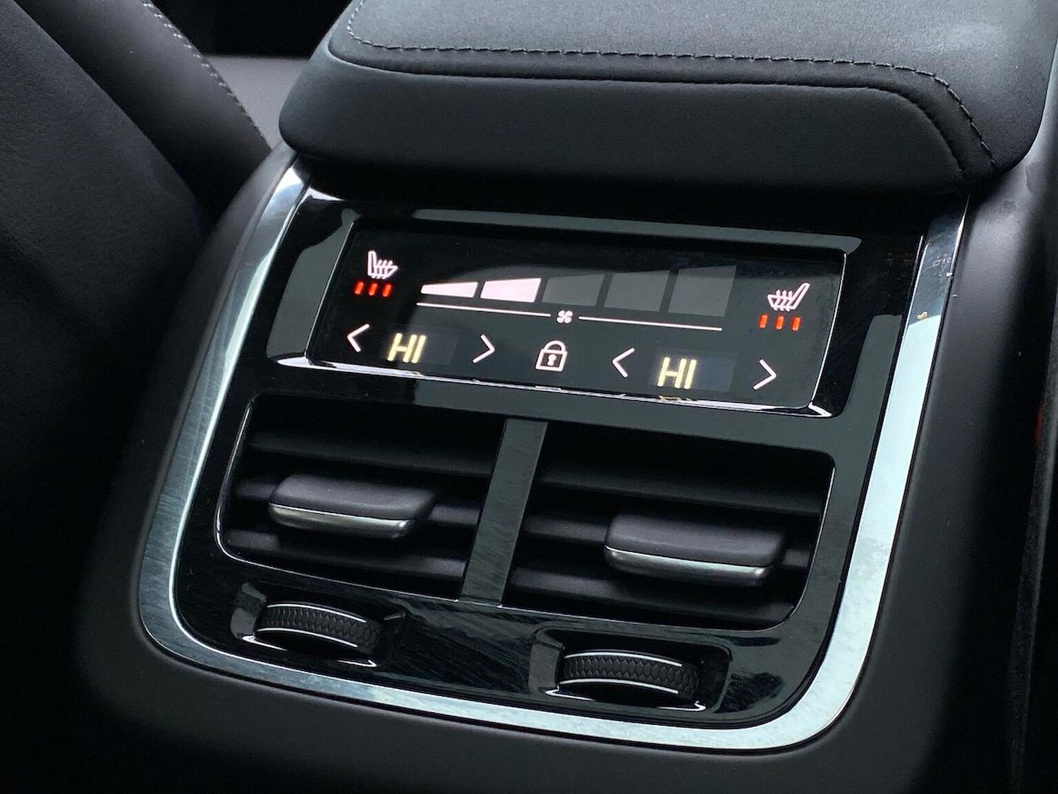 Used Volvo XC60 2025 for sale - 77676310: Photo 37