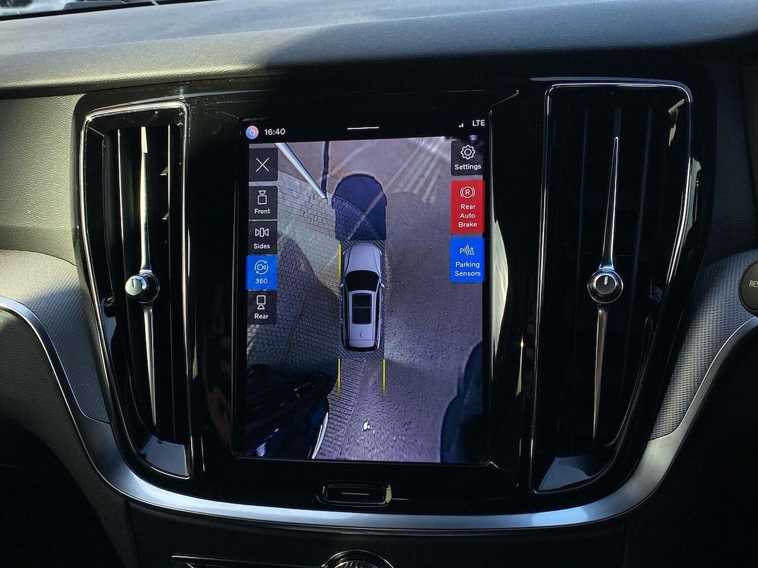 Used Volvo V60 2023 for sale - 78191146: Photo 25