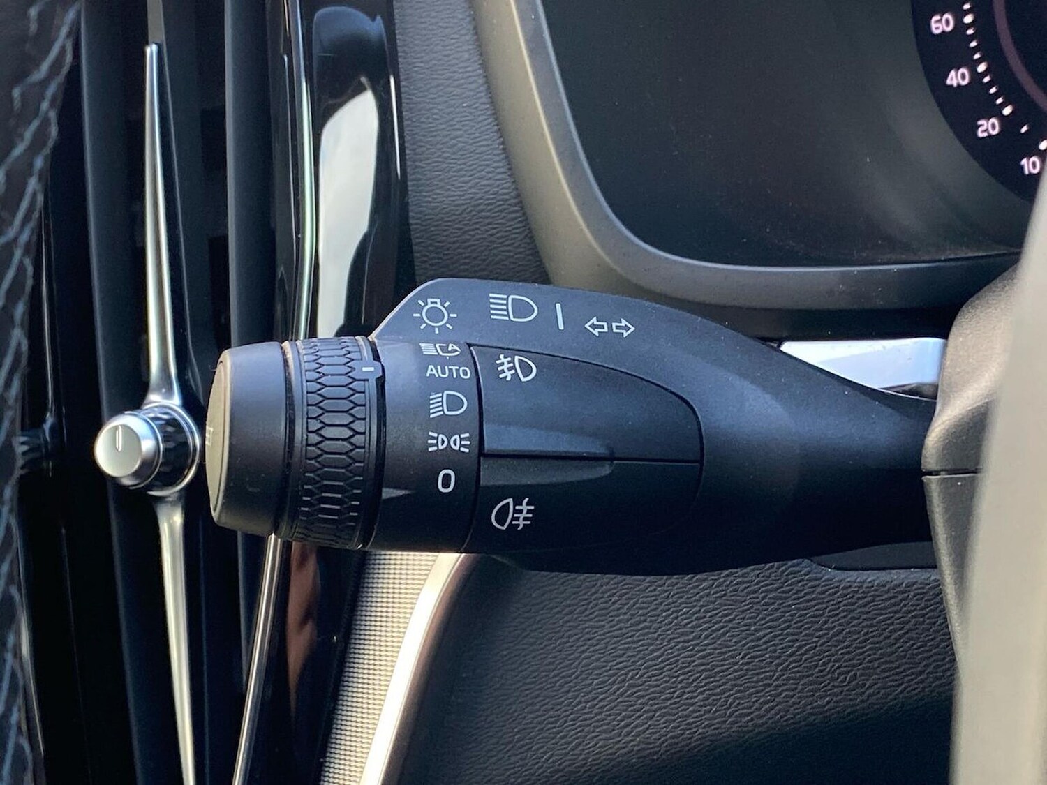 Used Volvo V60 2023 for sale - 78191146: Photo 31