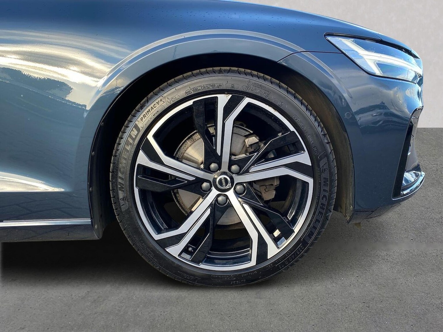 Used Volvo V60 2023 for sale - 78191146: Photo 8