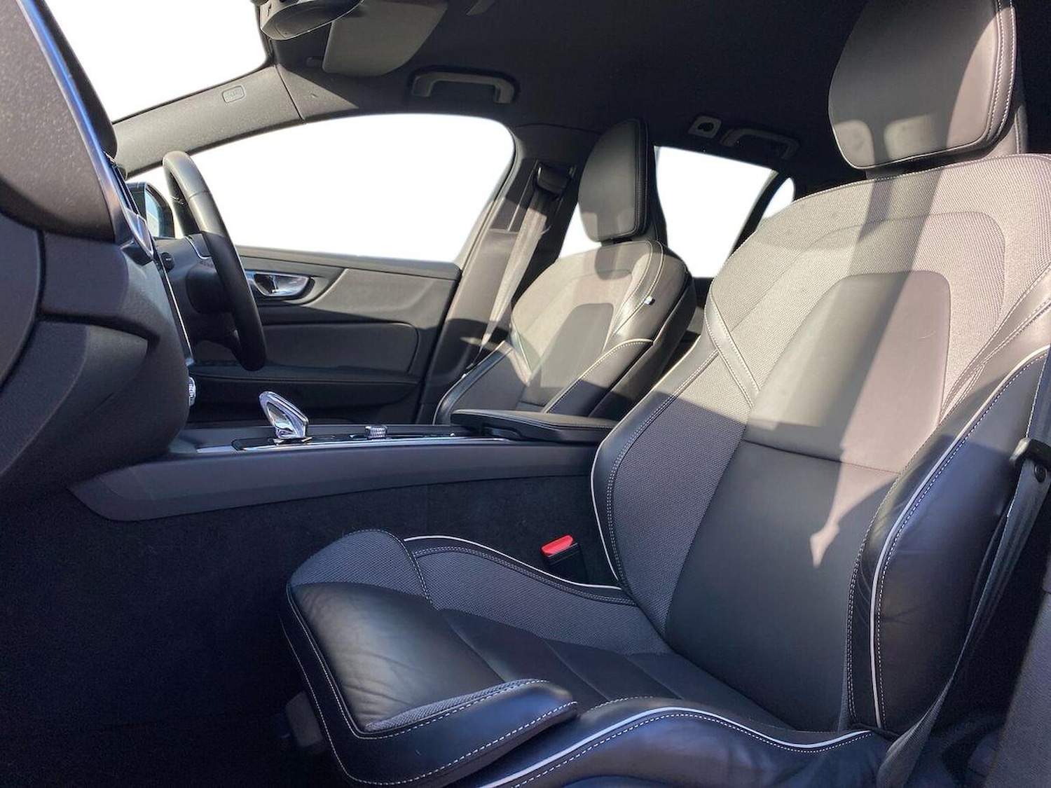 Used Volvo V60 2023 for sale - 78191146: Photo 9