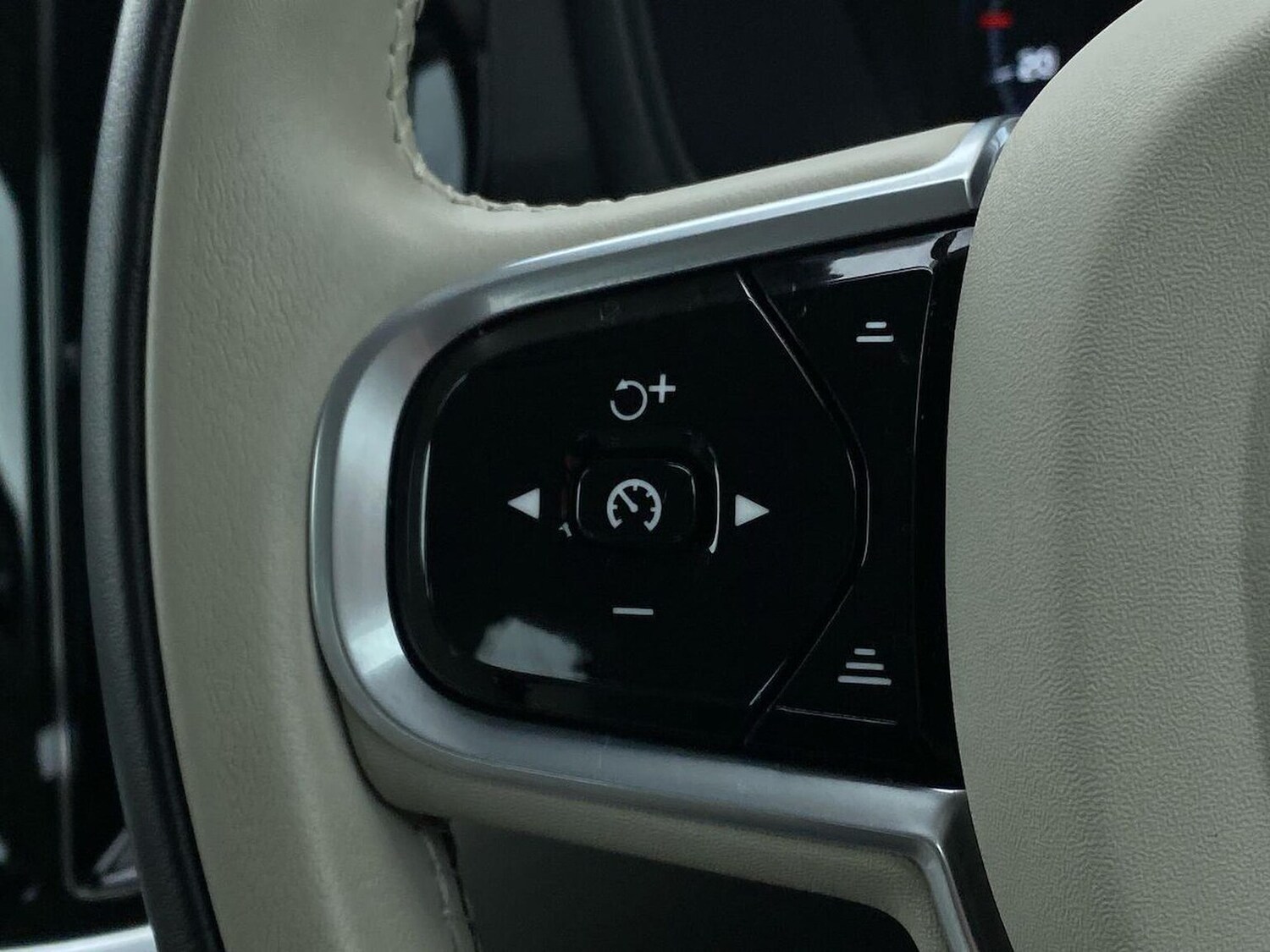 Used Volvo V60 2021 for sale - 78191131: Photo 29