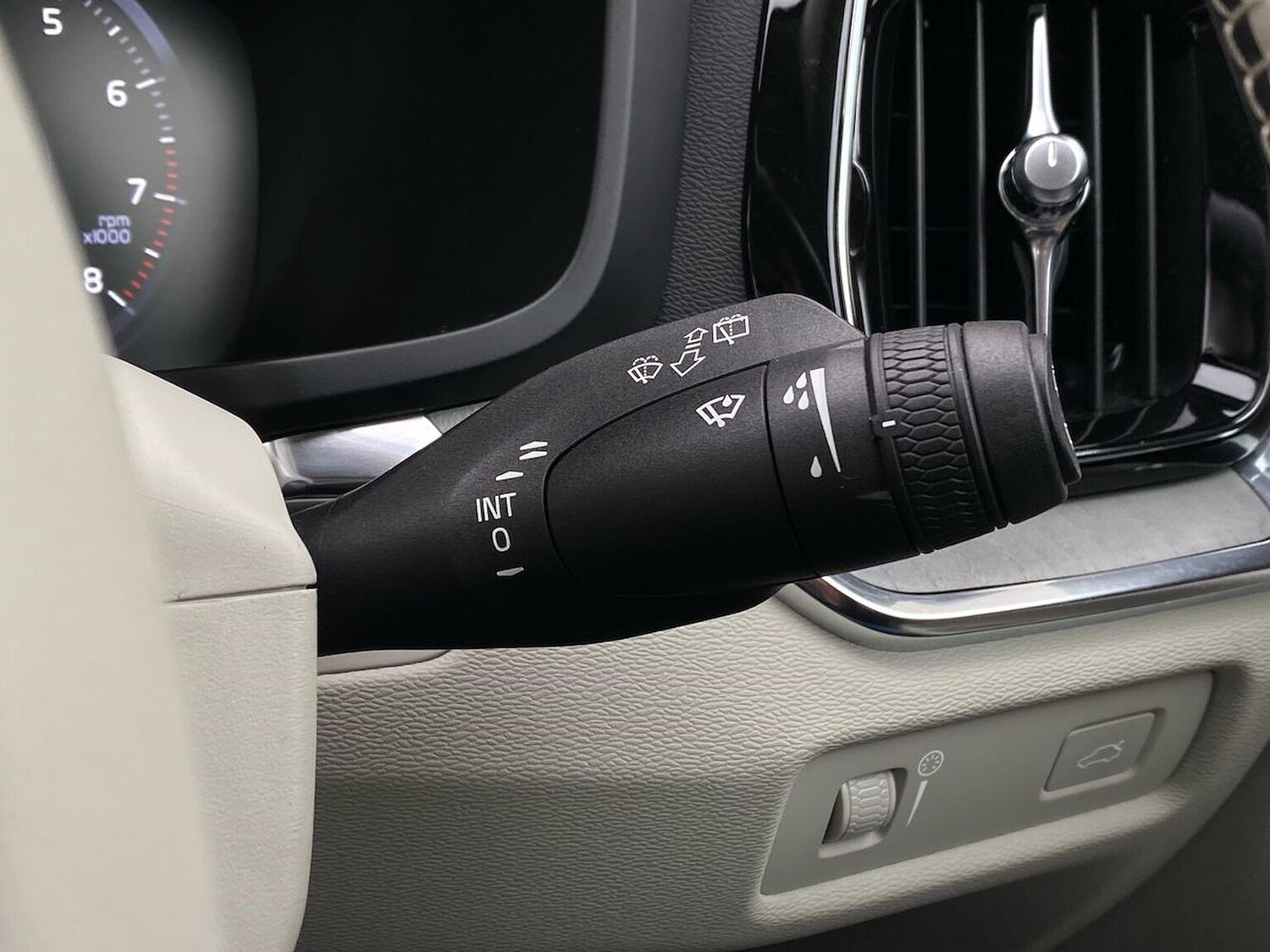 Used Volvo V60 2021 for sale - 78191131: Photo 30