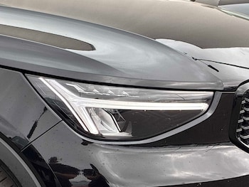 Used Volvo XC40 2025 for sale - 79296224: Photo