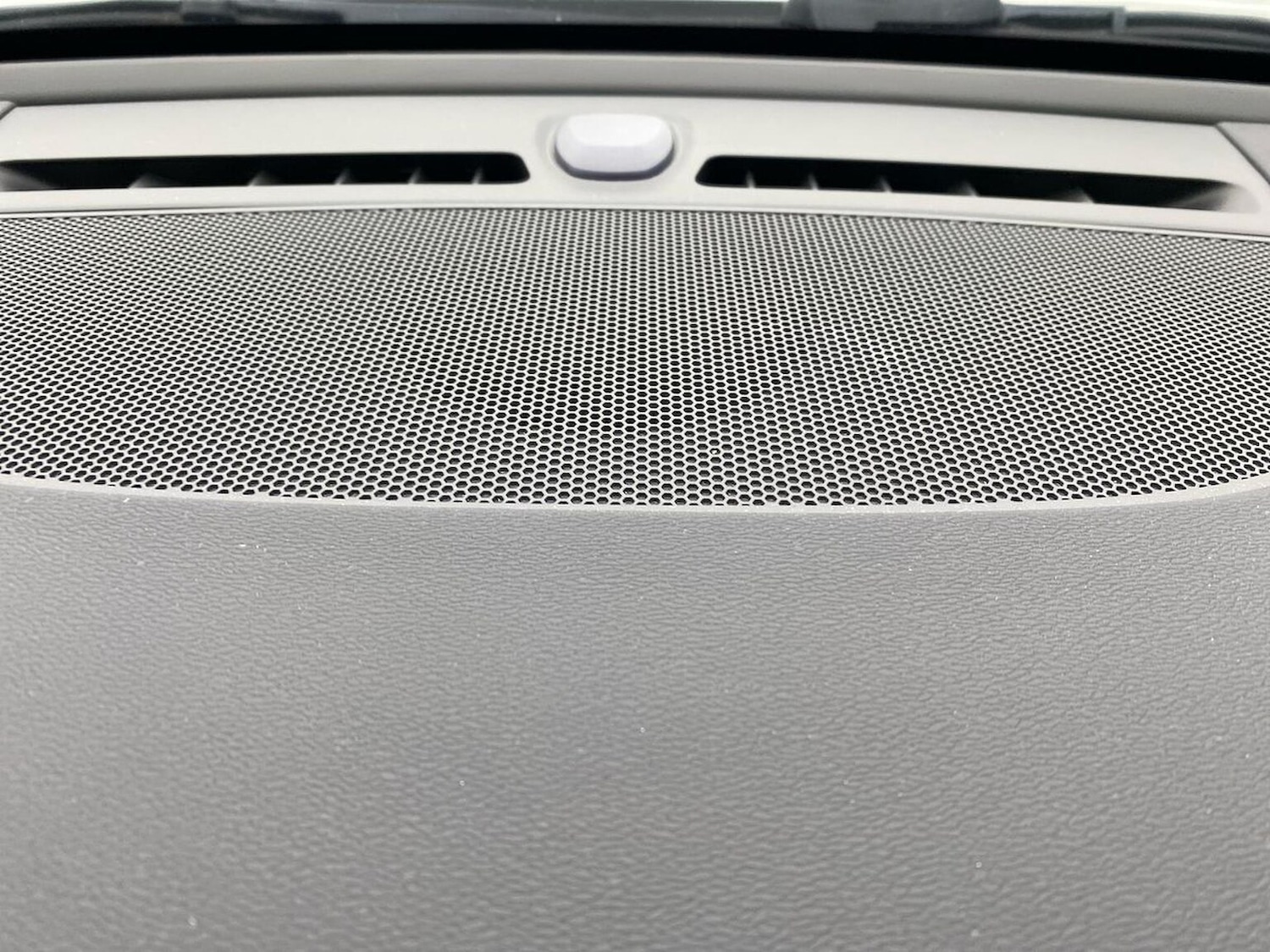 Used Volvo XC40 2022 for sale - 77033486: Photo 33