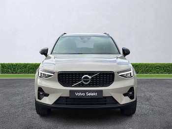 Used Volvo XC40 2024 for sale - 79330237: Photo