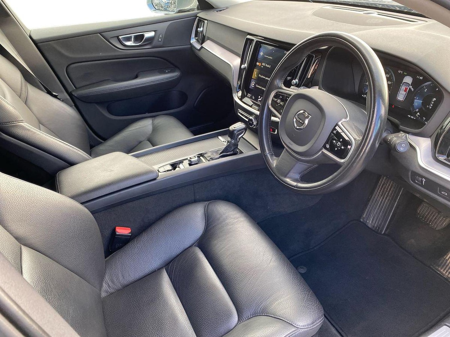 Used Volvo V60 2020 for sale - 76392482: Photo 16