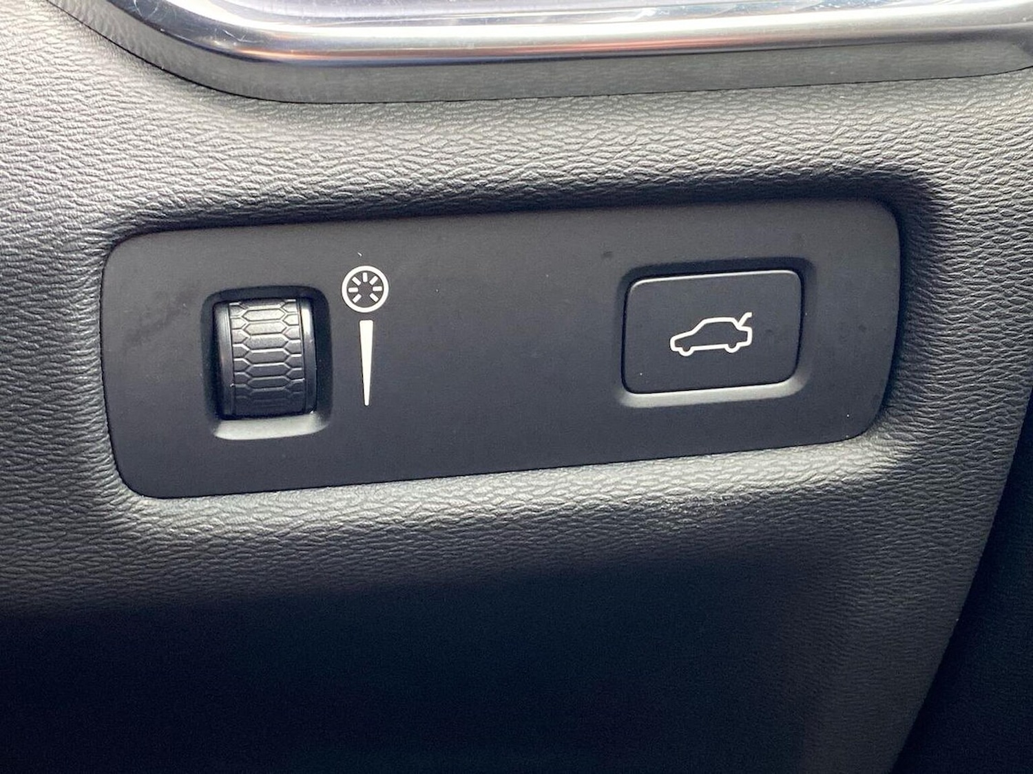 Used Volvo V60 2020 for sale - 76392482: Photo 23