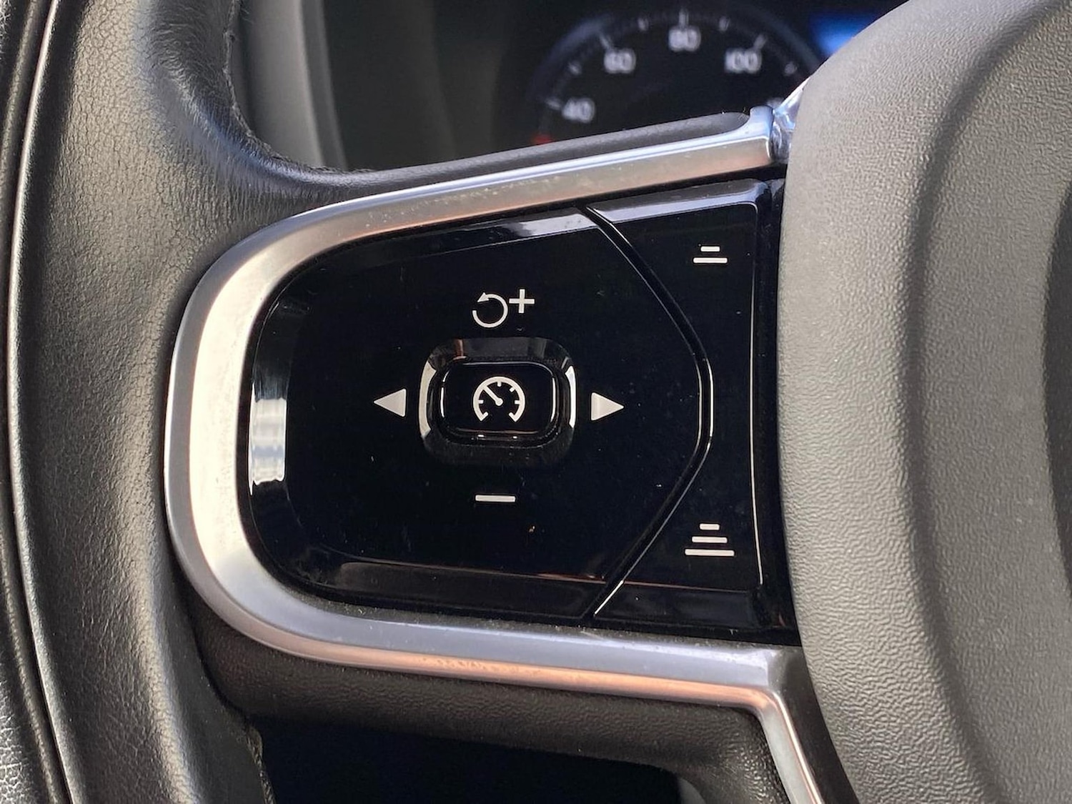 Used Volvo V60 2020 for sale - 76392482: Photo 27