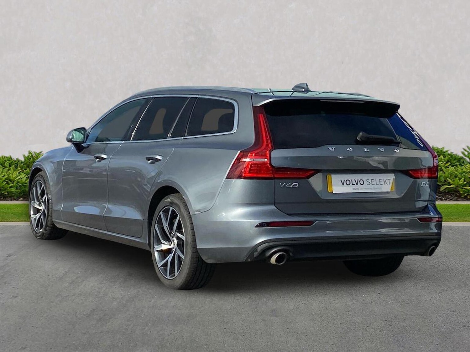 Used Volvo V60 2020 for sale - 76392482: Photo 3