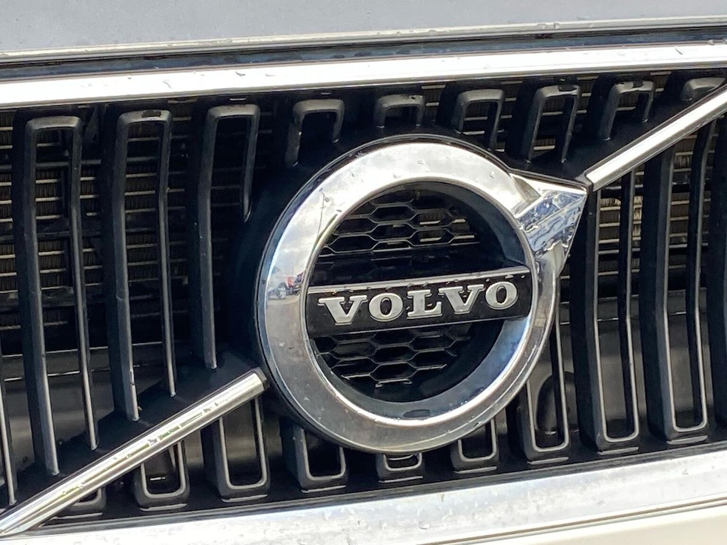 Used Volvo V60 2020 for sale - 76392482: Photo 32