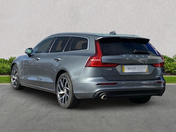 Used Volvo V60 2020 for sale - 76392482: Photo