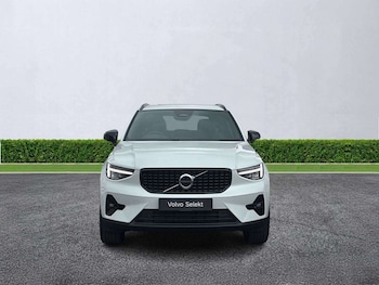 Used Volvo XC40 2026 for sale - 79296255: Photo