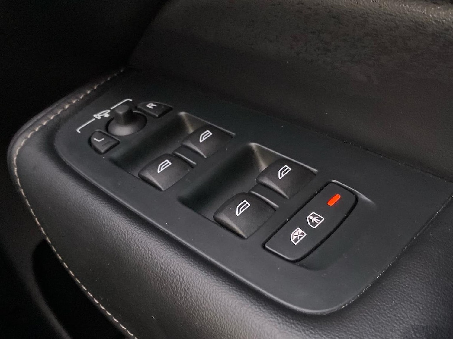 Used Volvo XC60 2025 for sale - 77065796: Photo 23