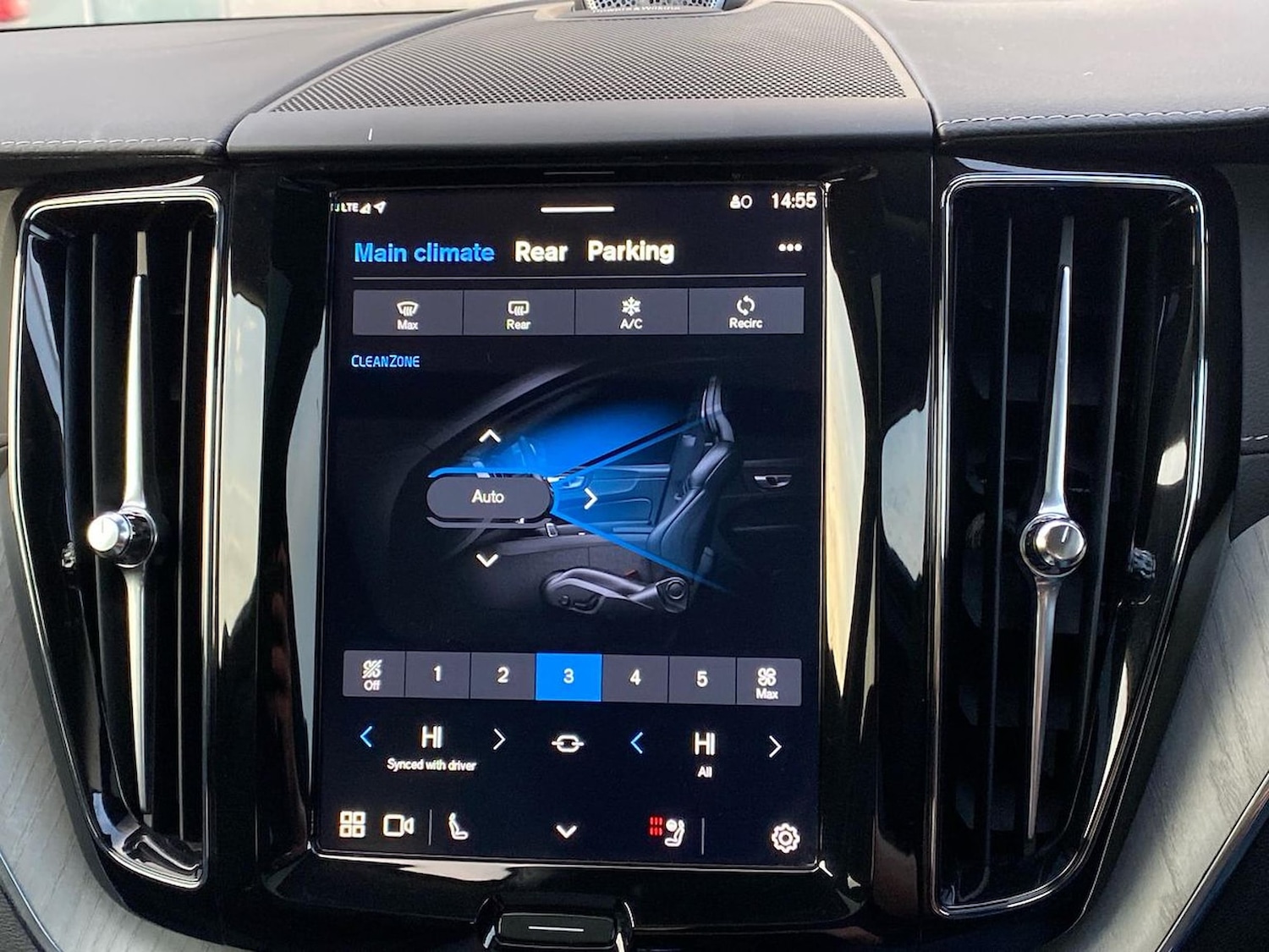 Used Volvo XC60 2025 for sale - 77065796: Photo 26