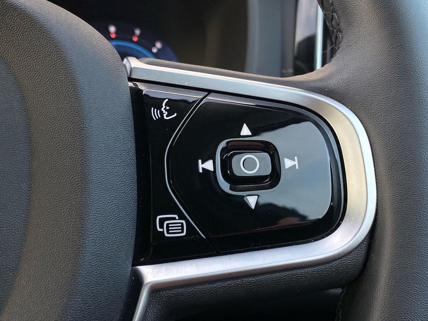 Used Volvo XC60 2025 for sale - 77065796: Photo 27