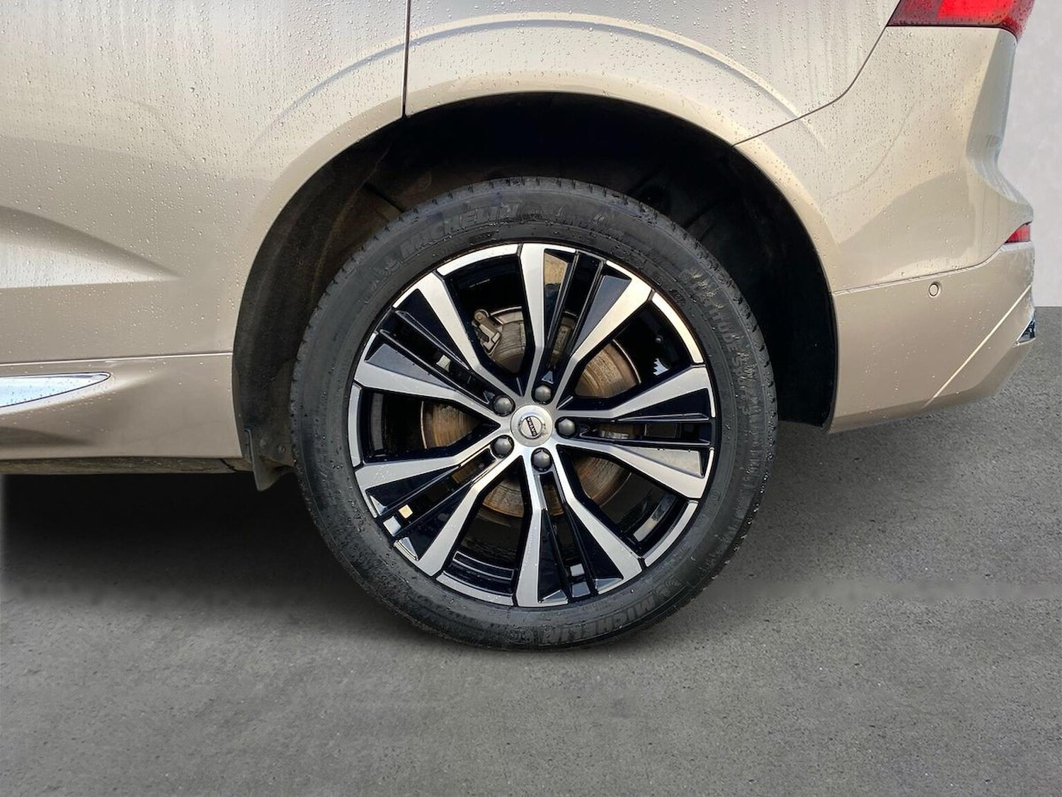 Used Volvo XC60 2025 for sale - 77065796: Photo 8