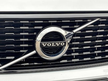 Used Volvo XC40 2022 for sale - 79515162: Photo