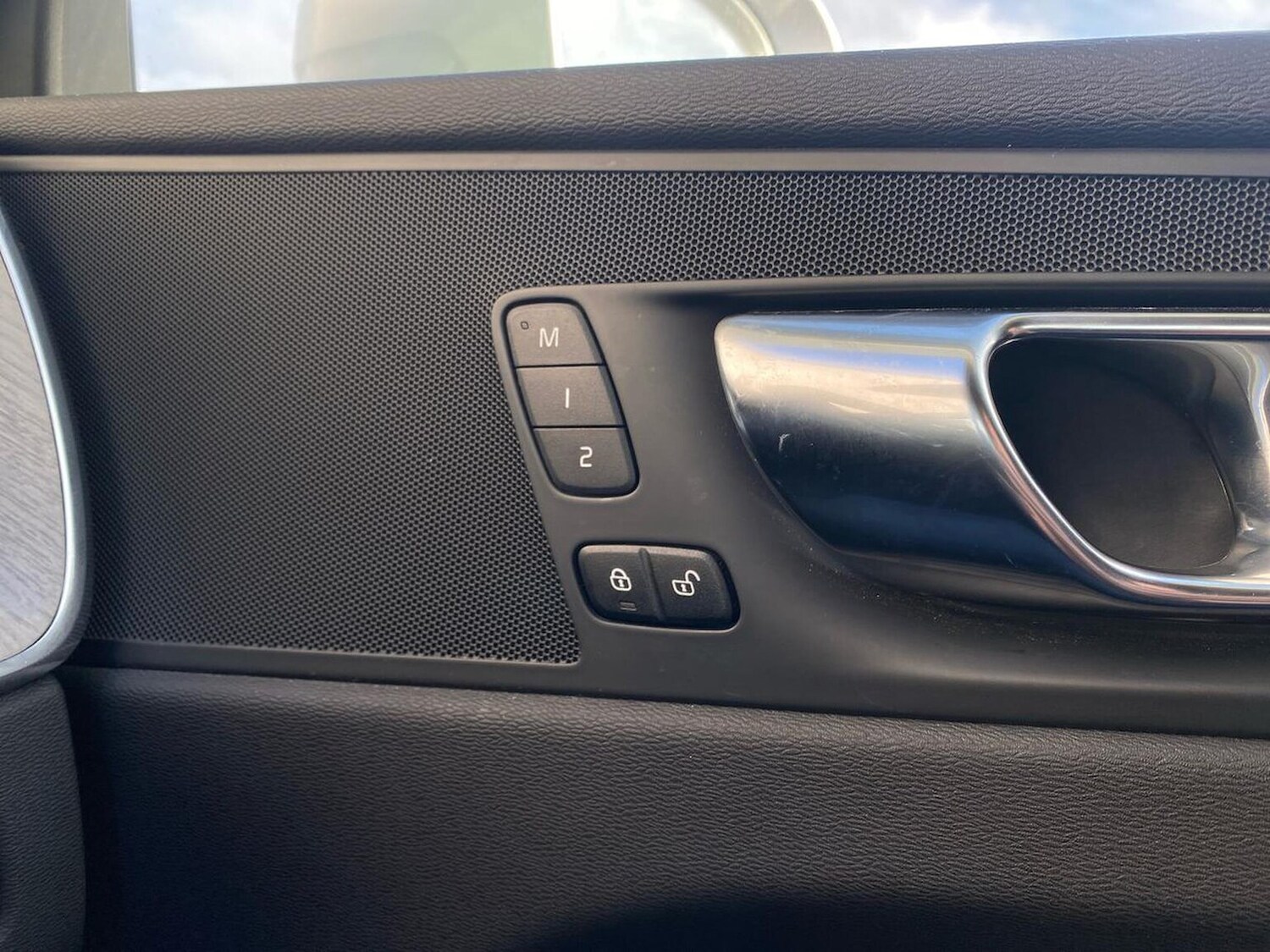 Used Volvo XC60 2021 for sale - 77973914: Photo 37