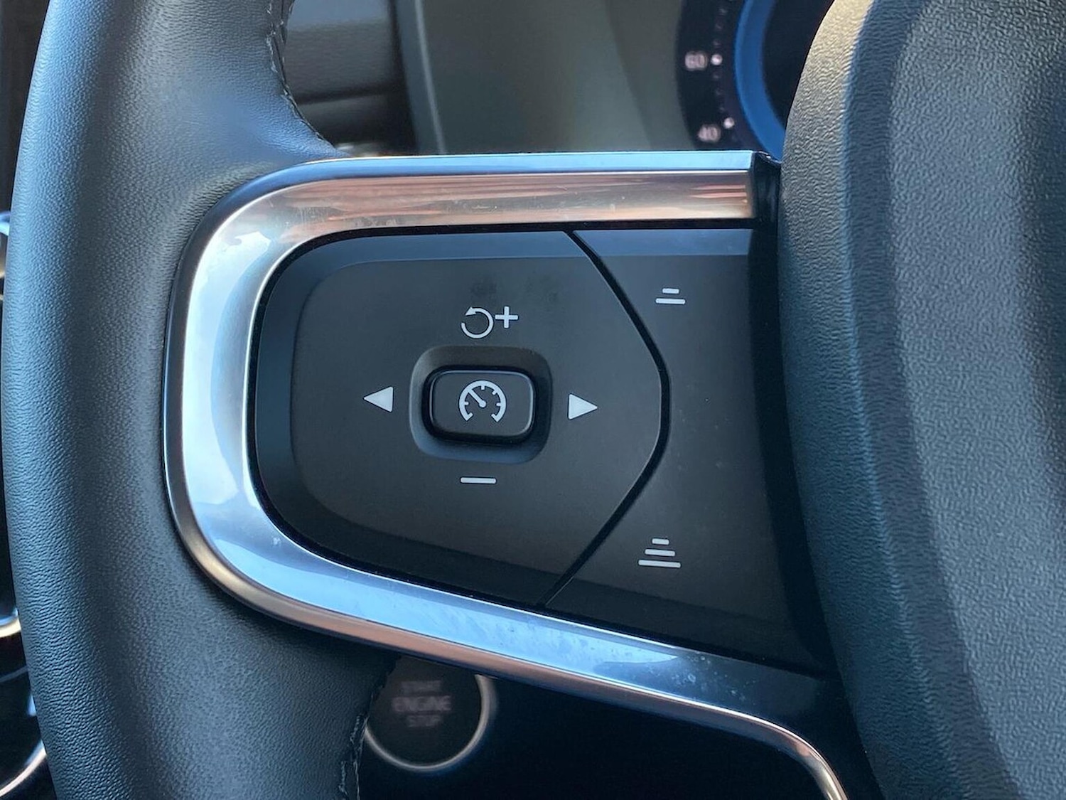 Used Volvo XC40 2025 for sale - 77489722: Photo 26