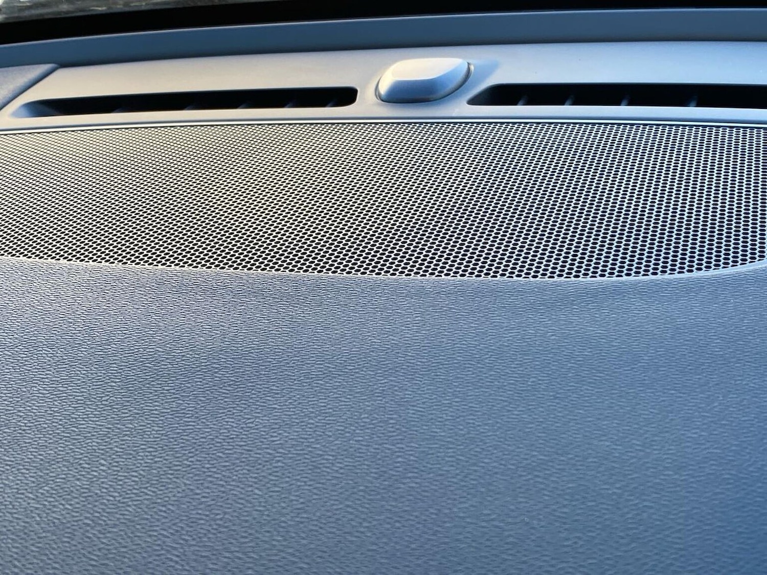 Used Volvo XC40 2025 for sale - 77489722: Photo 30