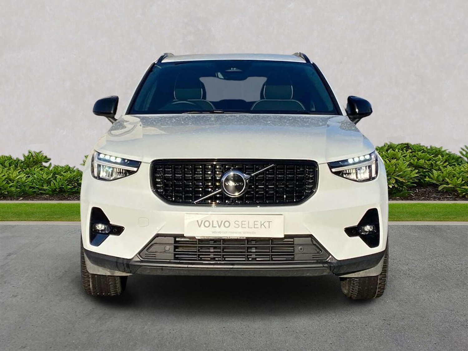 Used Volvo XC40 2025 for sale - 77489722: Photo 5
