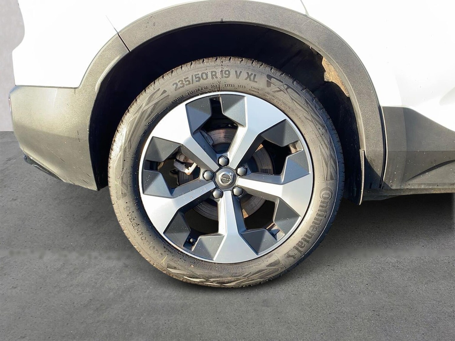 Used Volvo XC40 2025 for sale - 77489722: Photo 6