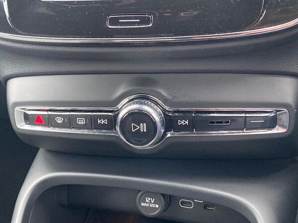 Used Volvo XC40 2022 for sale - 76264357: Photo 13