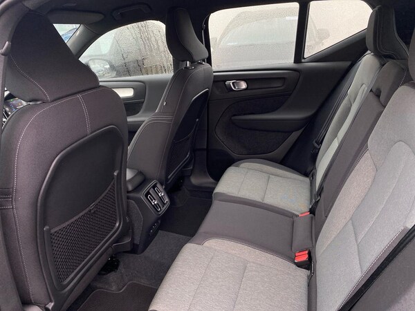 Used Volvo XC40 2022 for sale - 76264357: Photo 17