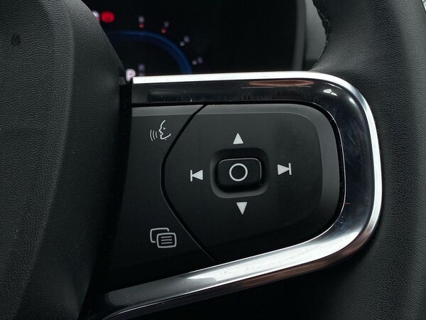 Used Volvo XC40 2022 for sale - 76264357: Photo 27