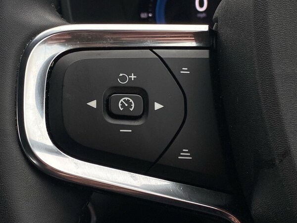 Used Volvo XC40 2022 for sale - 76264357: Photo 28