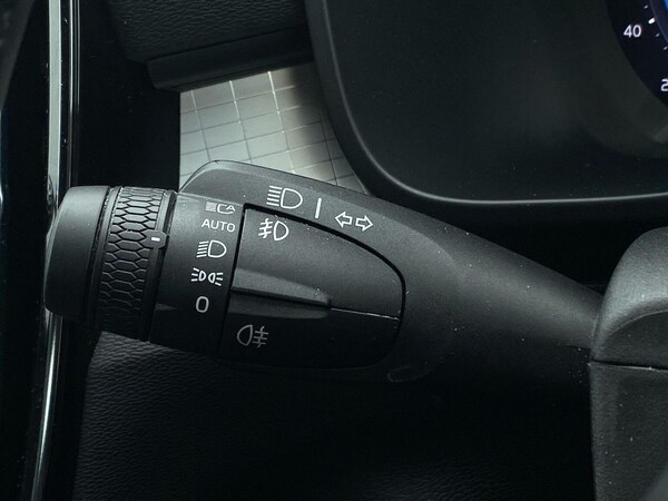 Used Volvo XC40 2022 for sale - 76264357: Photo 30