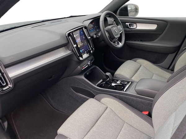 Used Volvo XC40 2022 for sale - 76264357: Photo 8
