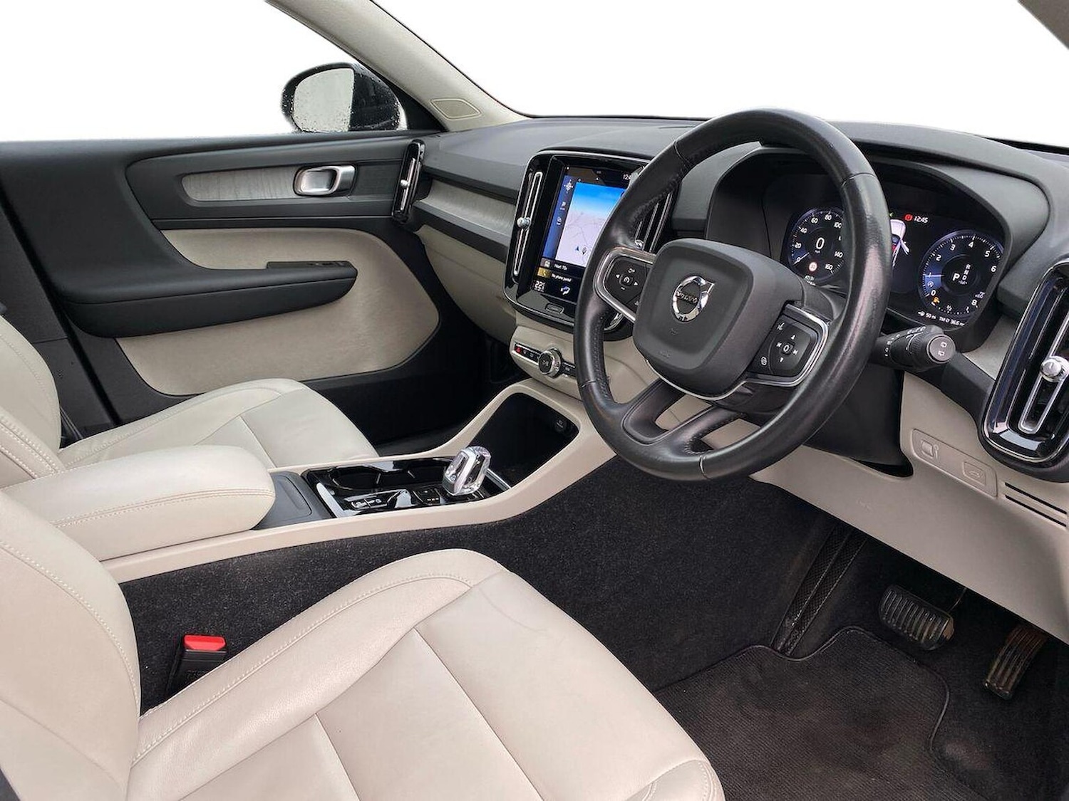 Used Volvo XC40 2021 for sale - 76720336: Photo 16