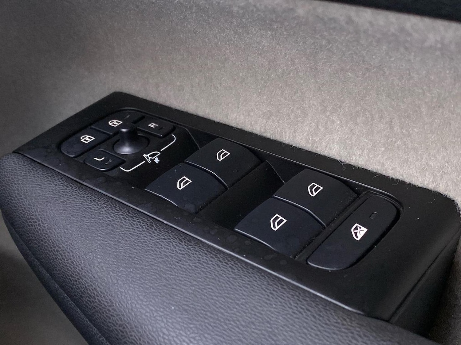 Used Volvo XC40 2021 for sale - 76720336: Photo 22