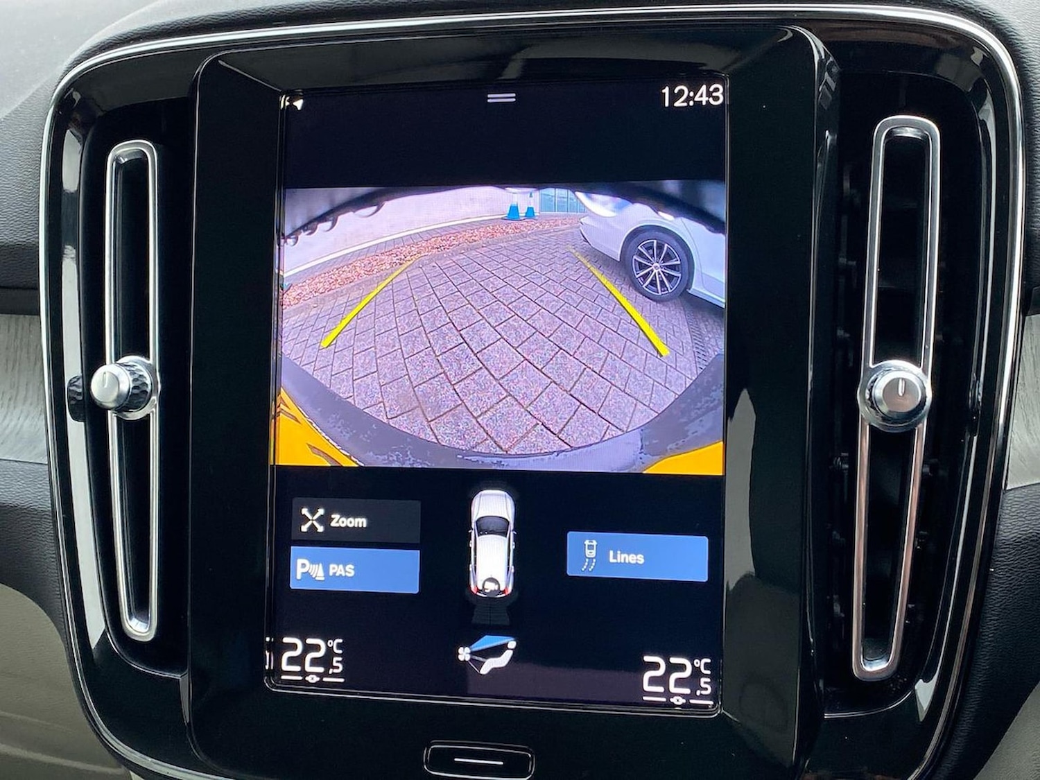 Used Volvo XC40 2021 for sale - 76720336: Photo 24