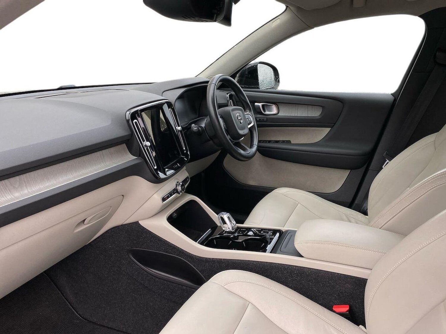 Used Volvo XC40 2021 for sale - 76720336: Photo 8