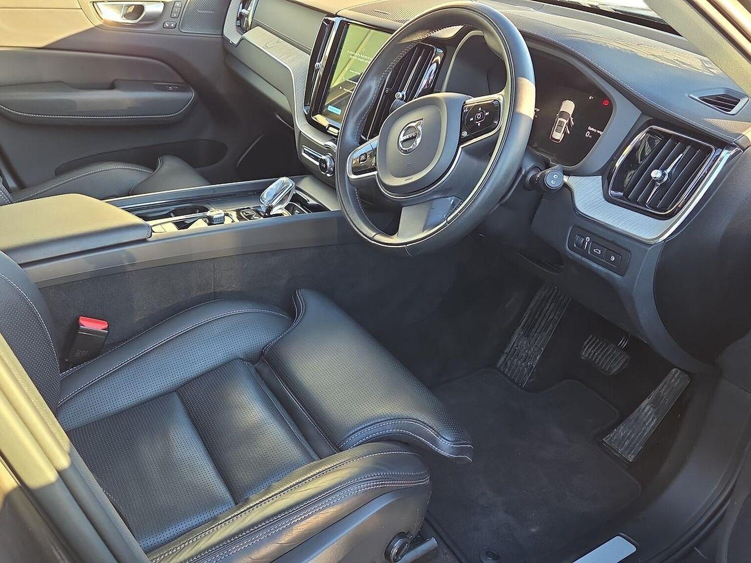 Used Volvo XC60 2021 for sale - 77489704: Photo 9