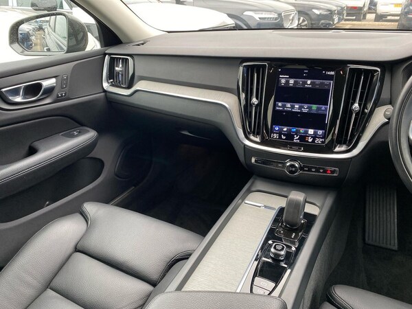 Used Volvo V60 2021 for sale - 76287249: Photo 14