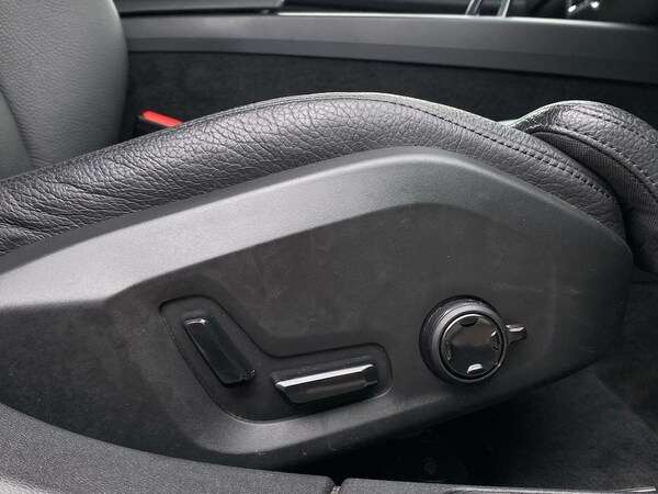 Used Volvo V60 2021 for sale - 76287249: Photo 31